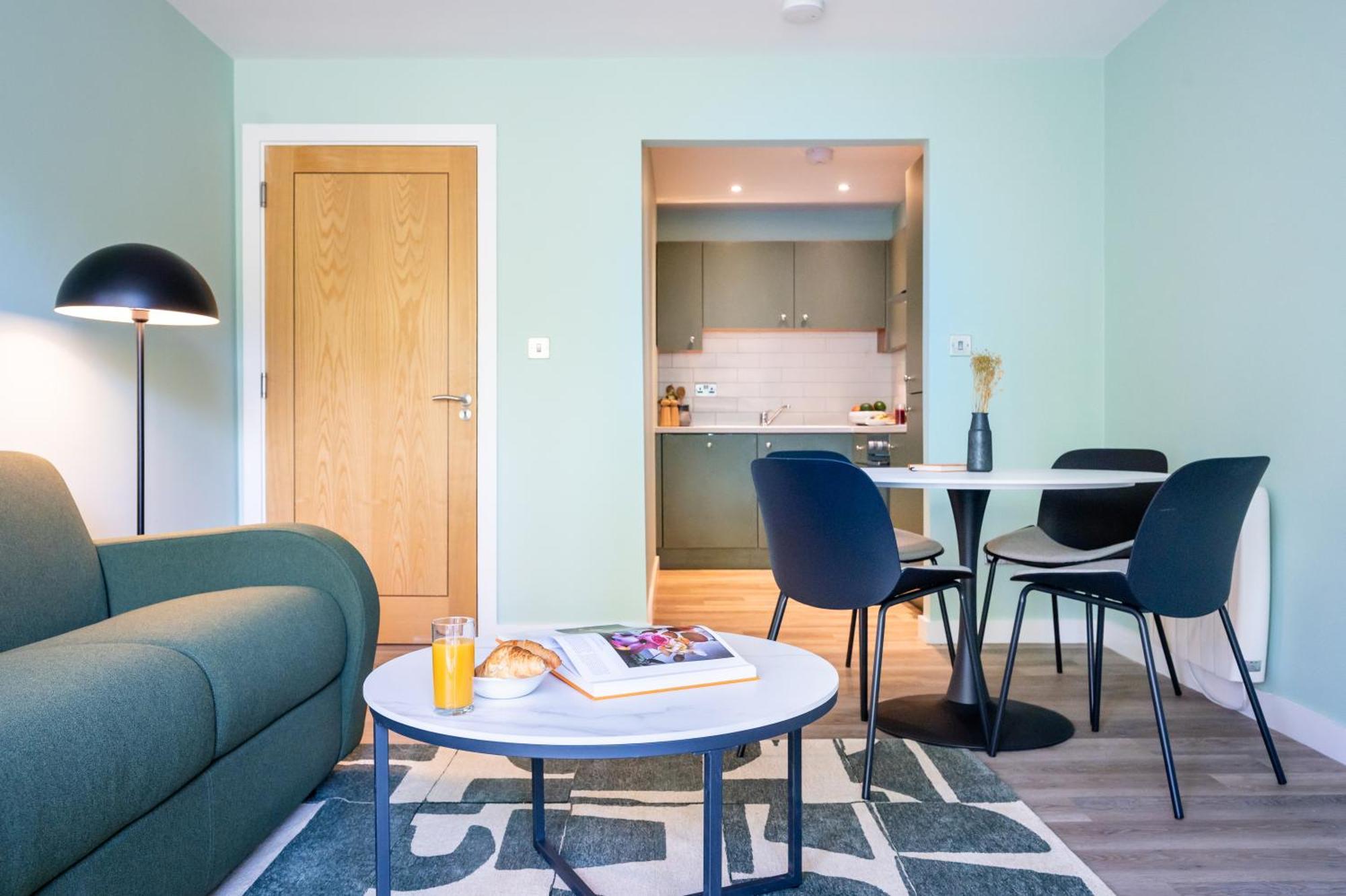 Staycity Aparthotels Dublin Augustine Exterior photo